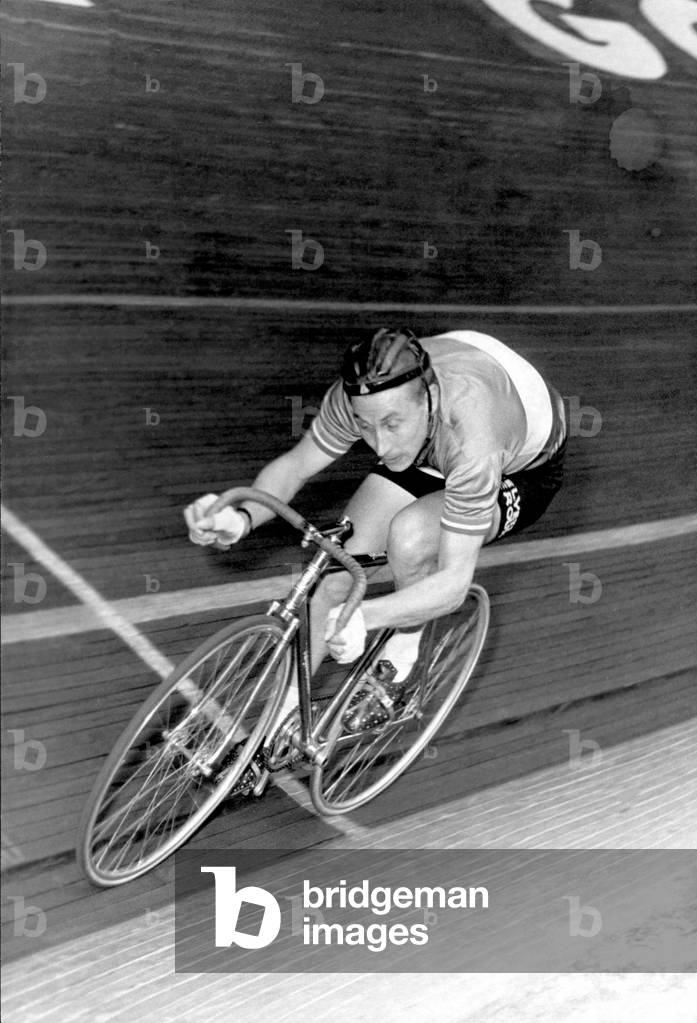 Milan 25/04/1958 portrait of the cyclist Jacques Anquetil (1934-1987) (b/w photo)