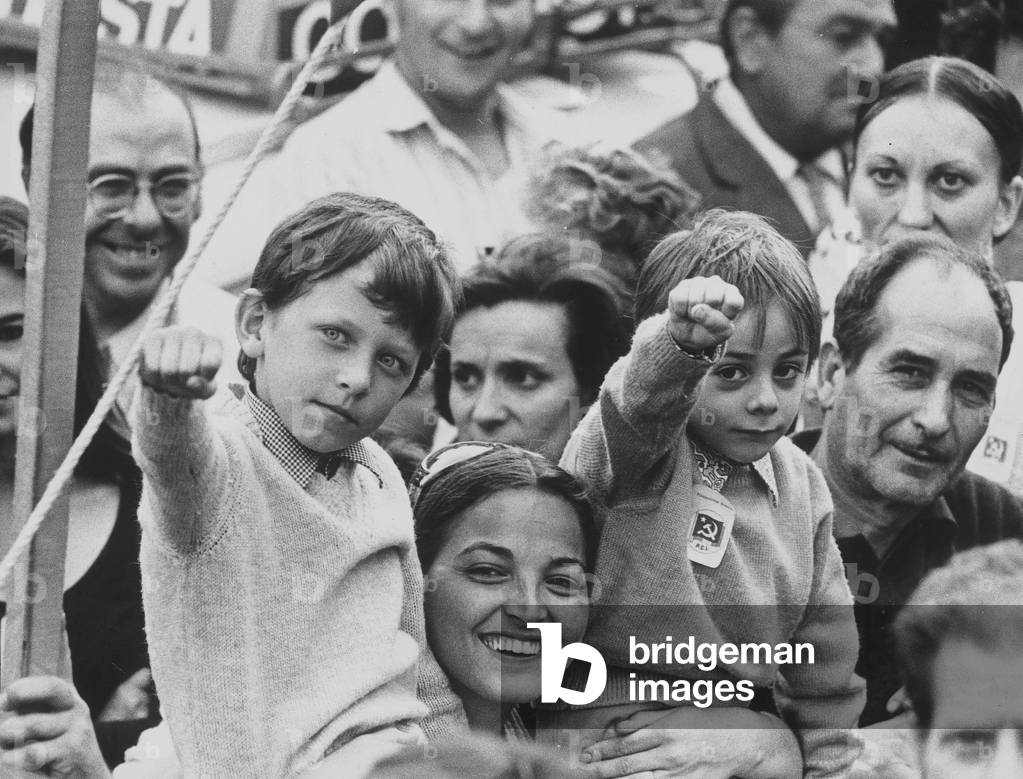Communist demonstrators at Giorgio Amendola's meeting in Piazza Esedra, Rome, 1971 (b/w photo)