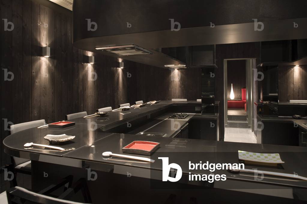 Guilo restaurant, 8 rue Garreau, Paris 18. Architecture by Christophe Pillet, 2008. Photography 10/03/08