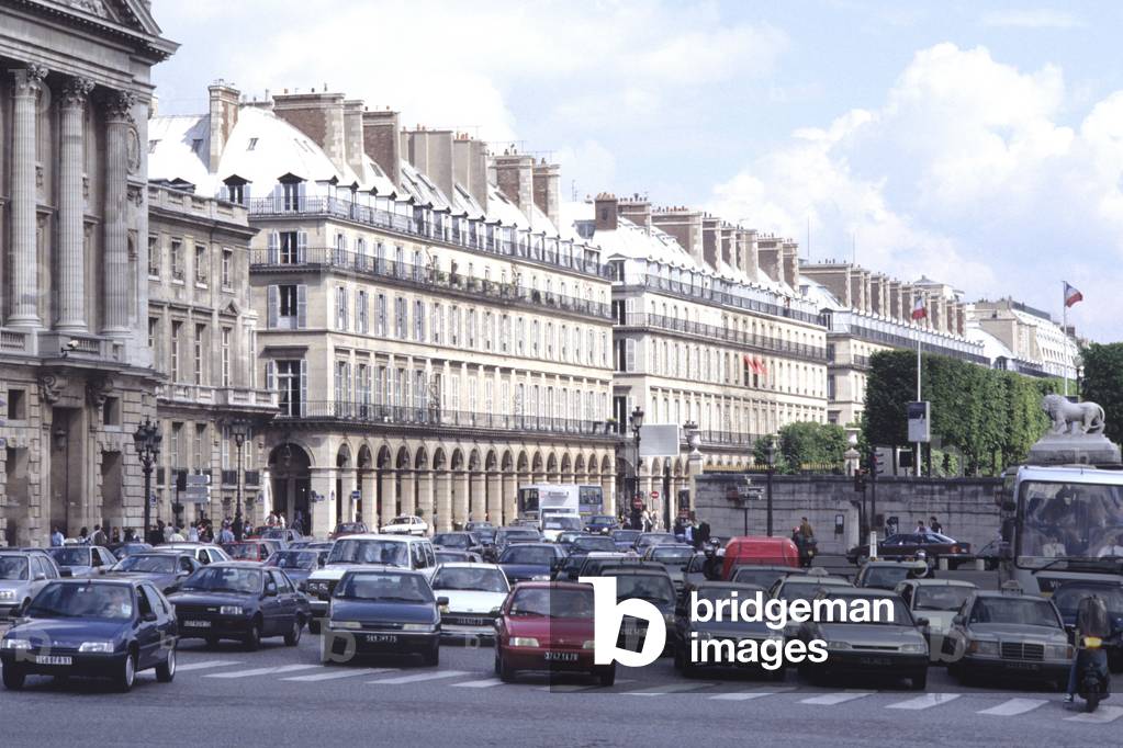 Rue de Rivoli overlooking Place de la Concorde in Paris.