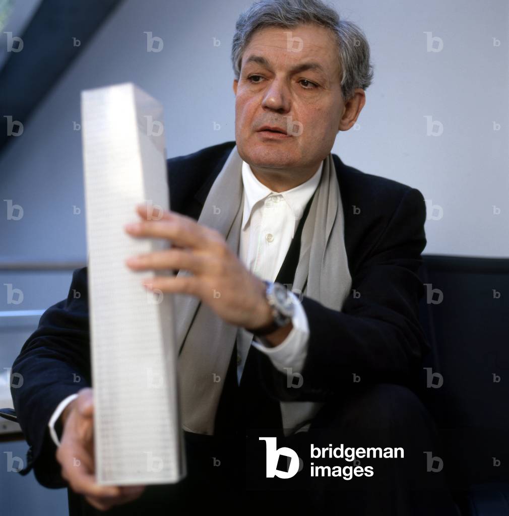 Portrait of French architect Jean-Paul Viguier, 2002 (photo)