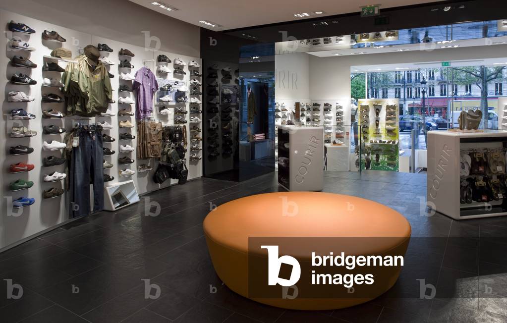 Boutique Coueur, Paris 75008. Architecture by Christophe Pillet, 2007. Photography 25/05/08