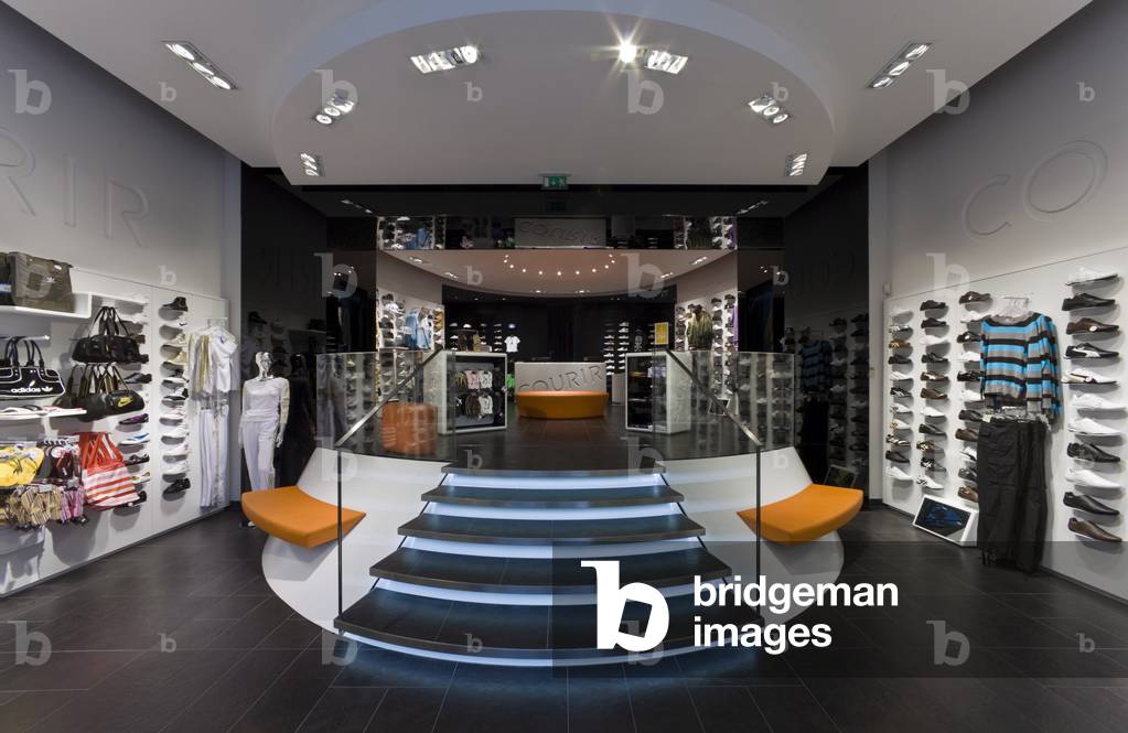 Boutique Coueur, Paris 75008. Architecture by Christophe Pillet, 2007. Photography 25/05/08