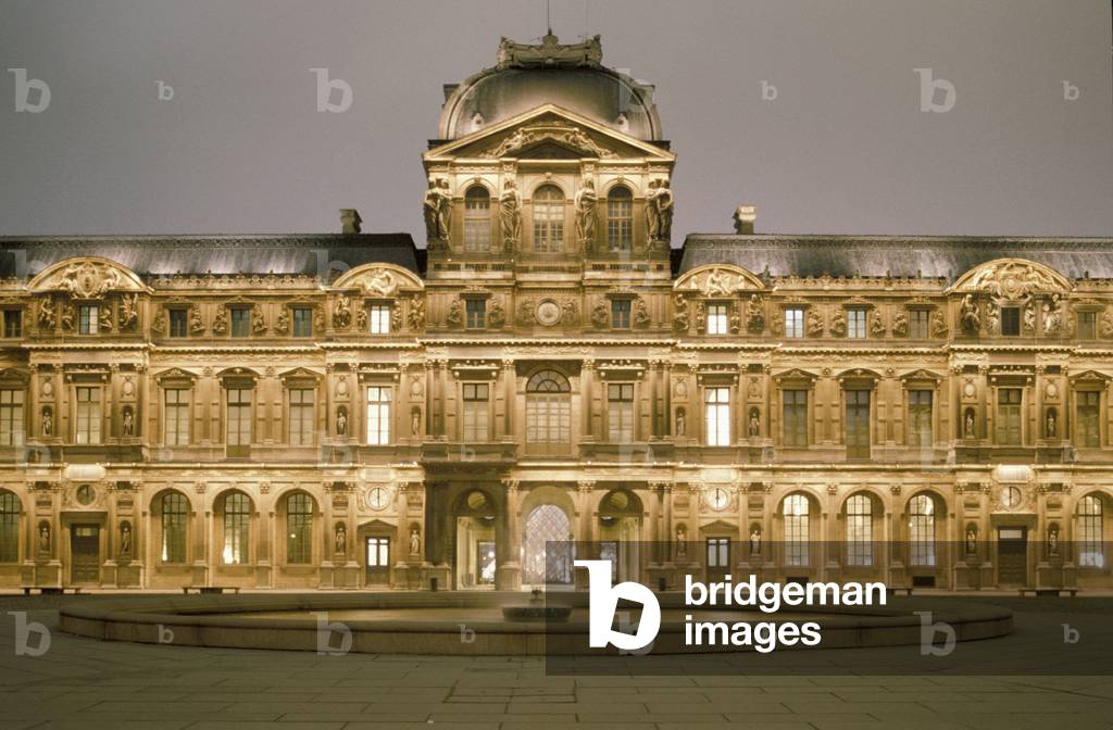 The Cour Carree du Louvre in Paris Grand Louvre, Rue de Rivoli and quai des Tuileries, Paris 75001. Architecture of Leoh Ming Pei in association with Michel Macary and Jean-Michel Wilmotte, 1983-2001. Cour Carree du Louvre, 1999.