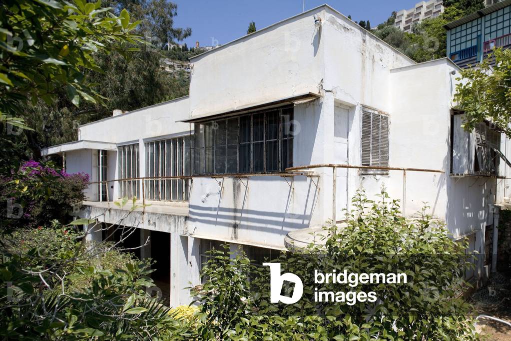Maison d'Eileen Gray in Roquebrune Cap Martin (Alpes Maritimes). Architects Jean Badovici (1893-1956) and Eileen Gray (1878-1976, 1929. Photography 25/06/08.
