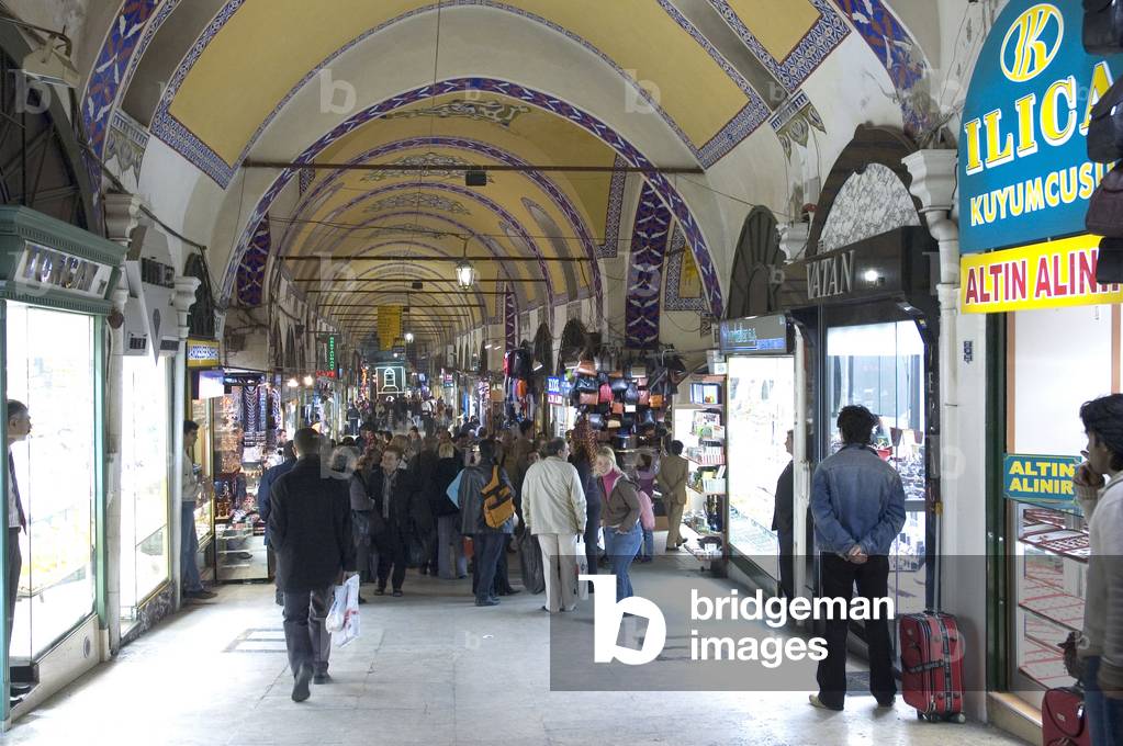The Grand Bazaar, the first of which dates back to 1461, was for centuries the first covered walk in the world. With 66 streets and 2,500 shops, there remains one city in Istanbul (Turkey). Photography 2005.
