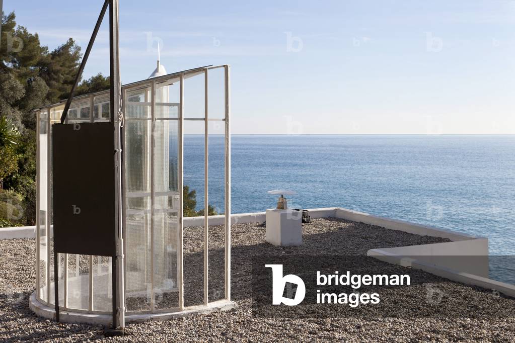 Maison d'Eileen Gray in Roquebrune Cap Martin (Roquebrune-Cap-Martin or Roquebrune Cap-Martin), Alpes-Maritimes (Alpes Maritimes), Provence-Alpes-Cote d'Azur (Provence Alpes Cote d'Azur). Architecture by Jean Badovici, 1929. Photography 04/02/10