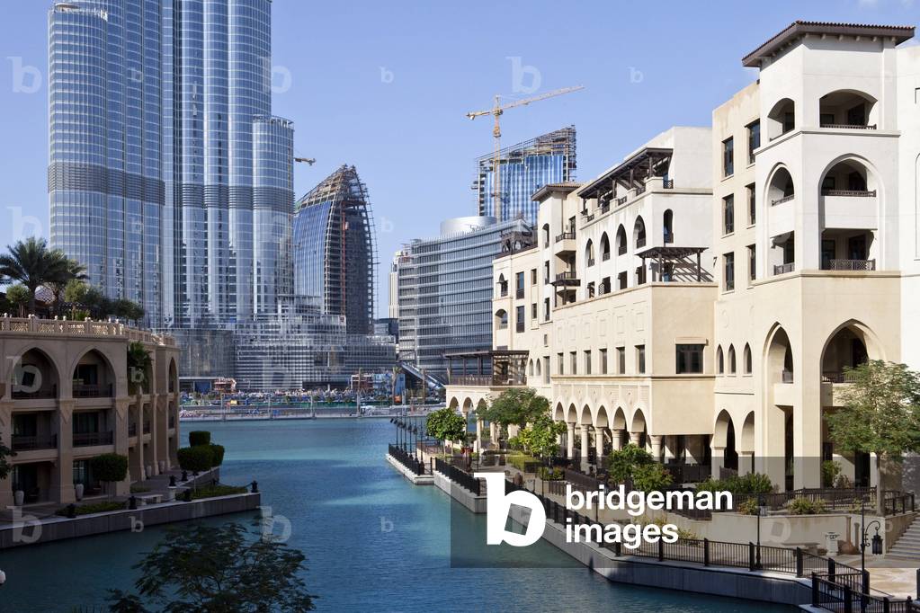 Old Town is located at the foot of Burj Dubai Tower (United Arab Emirates). Architestes SOM architect, 2009. Photography 17/12/09.