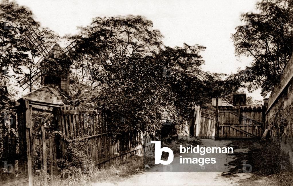 Moulin de la Galette, Montmartre, Paris, 1900 (b/w photo)
