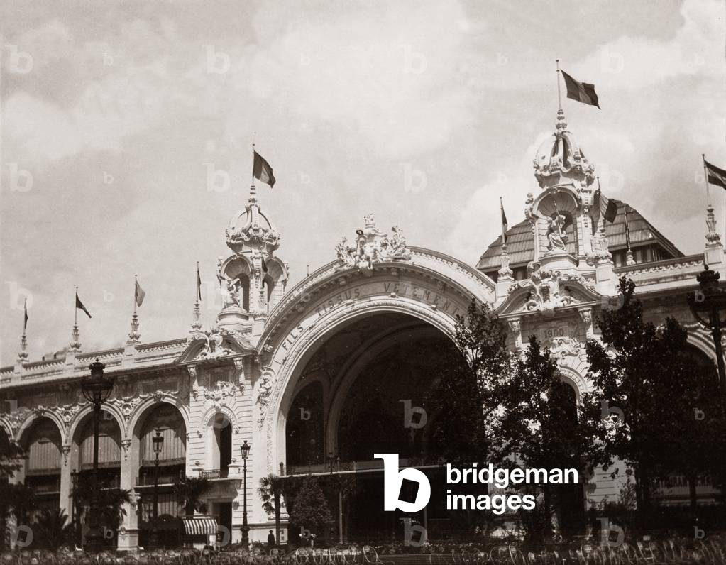 Palais des Tissus at the Exposition Universelle, Paris, 1900 (b/w photo)