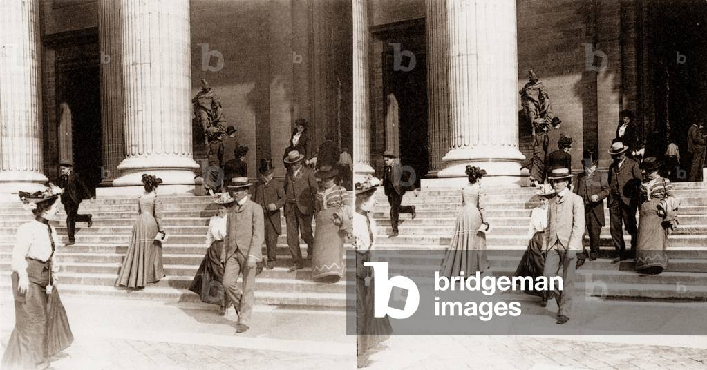Stereoscopic view of the entrance to the Panthéon, Paris, 1890 (b/w photo)