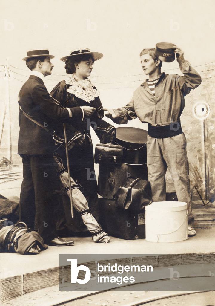On holiday, arriving, from the 'Fantaisies' series, 1900 (b/w photo)