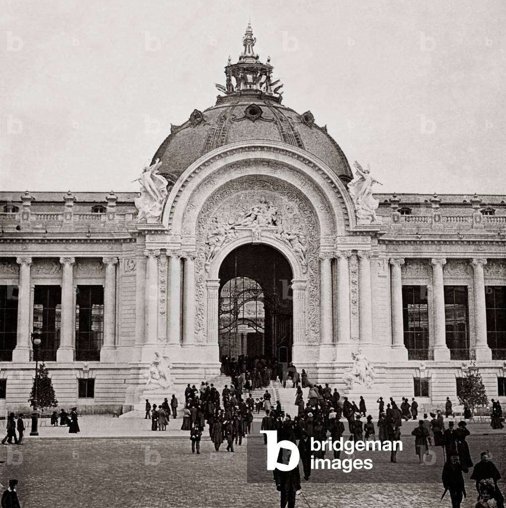 Entrance to the Petit Palais on the inauguration day of the Exposition Universelle, Paris, 14 April 1900 (b/w photo)