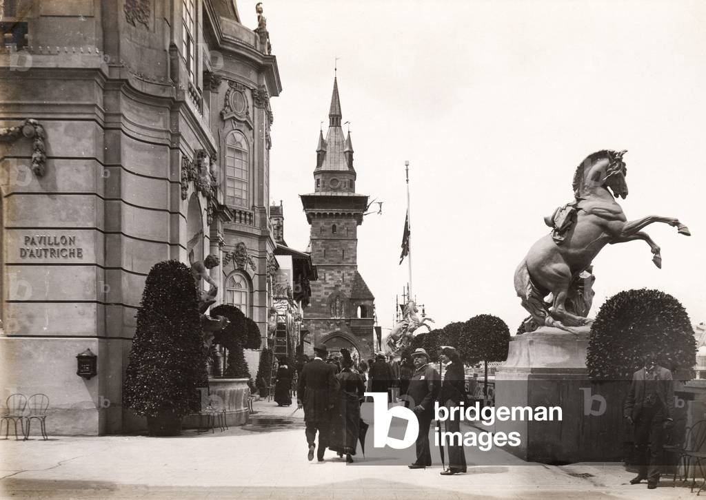 The Austrian Pavilion, Rue des Nations, Exposition Universelle of 1900 (b/w photo)