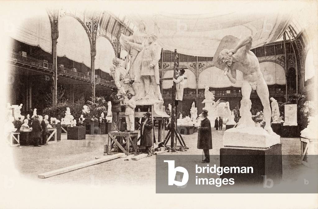 Grand Palais, Salon des Artistes Francais, assembling a group of sculptures, Paris, May 1903 (photo)