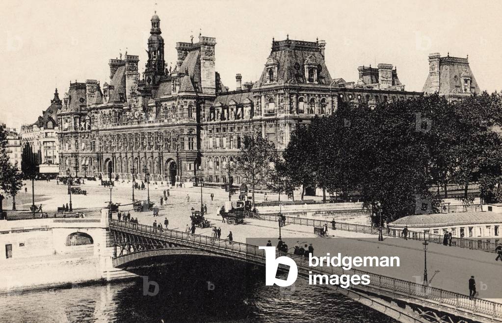 Hôtel de Ville and the Pont d'Arcole, 1900 (b/w photo)