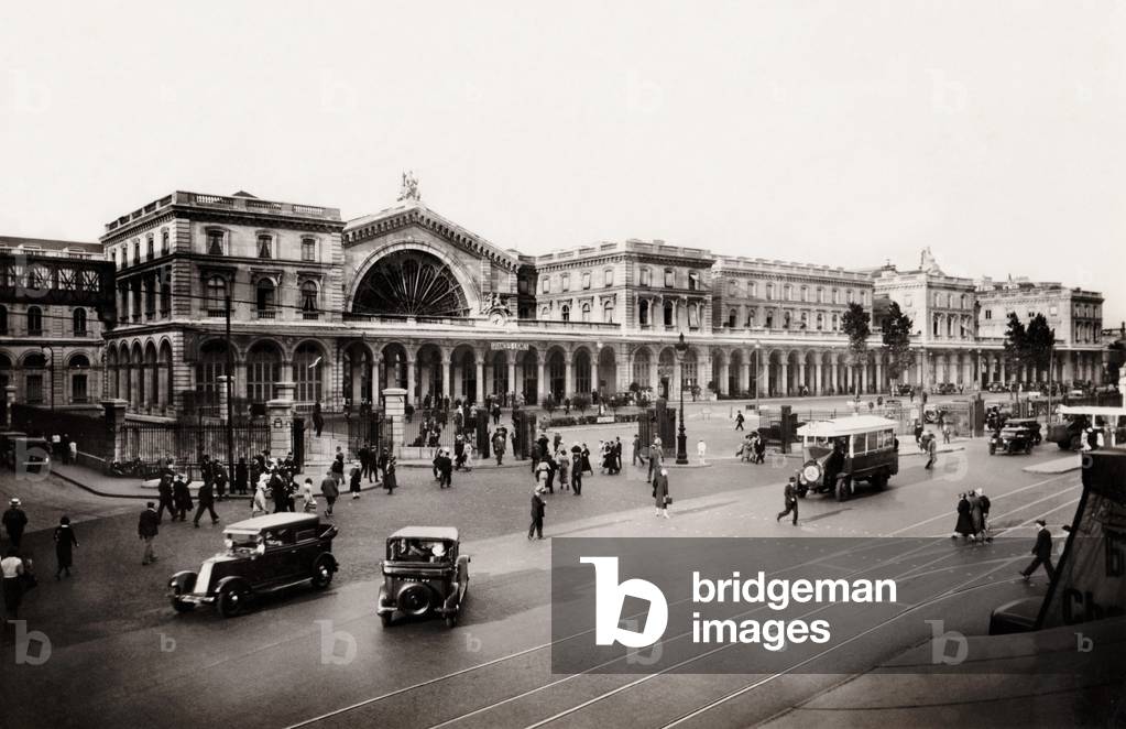 Gare de l'Est, Paris, 1940 (b/w photo)