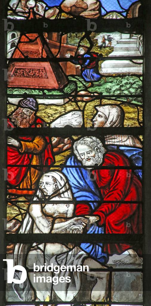 Window w10 depicting the Raising of Lazarus (stained glass)