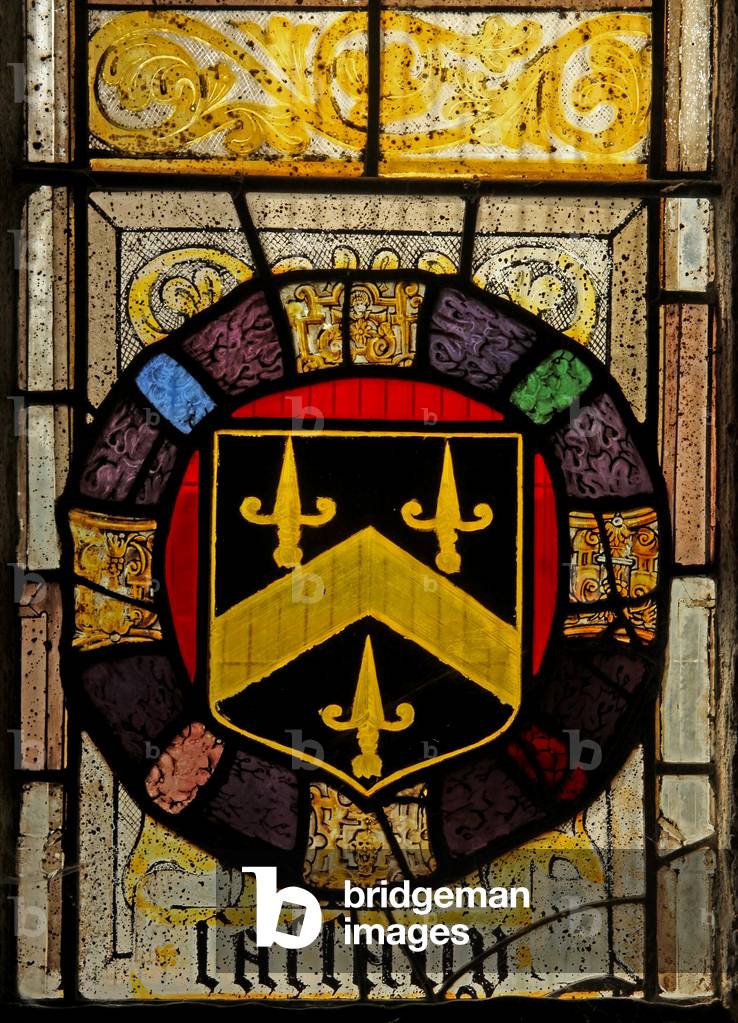 Window s7 depicting arms of Tubbe (stained glass)