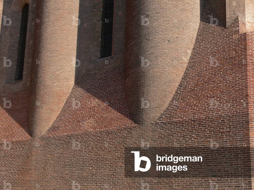 Depicting detail of the brickwork