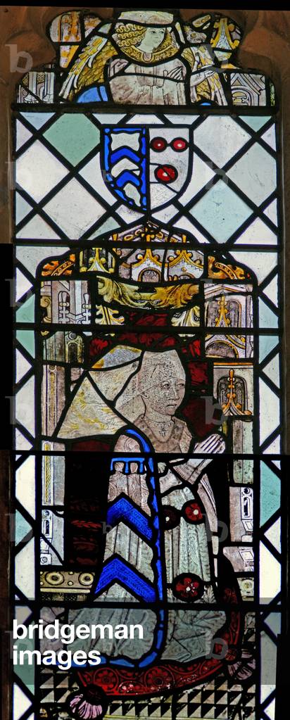Window w7 depicting a donor - Elinor Darcey (stained glass)