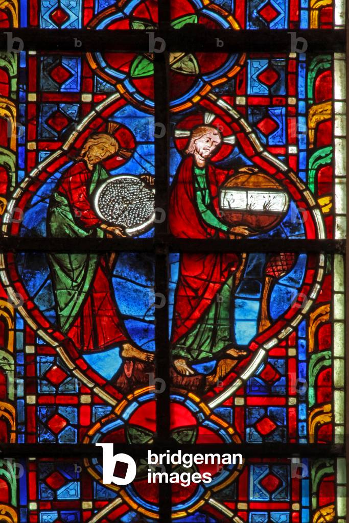 Window w207 depicting God creates the world (stained glass)