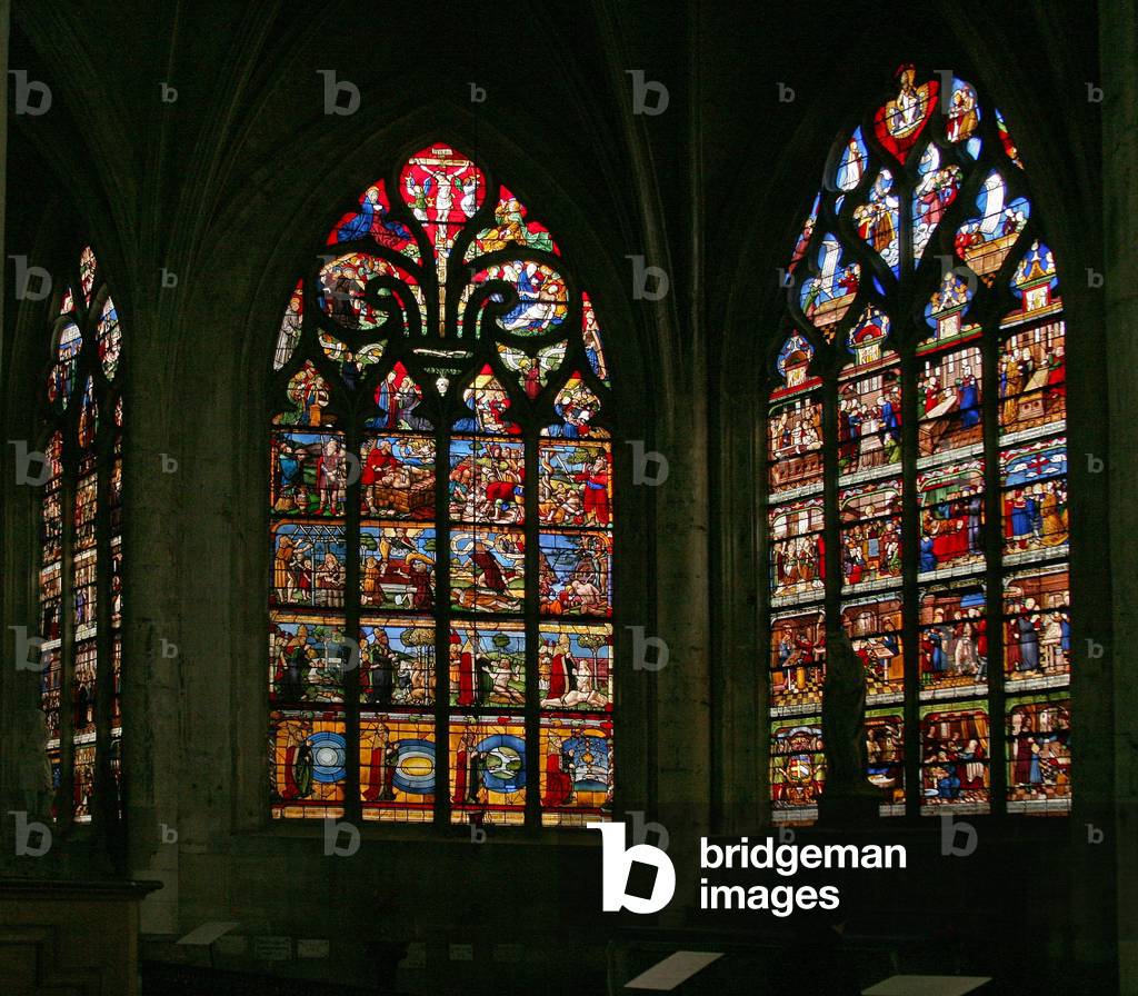 Window depicting the east window (right) and the Creation window in the centre. (stained glass)