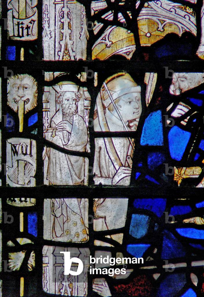 Window w6 depicting a border panel with a figure (stained glass)