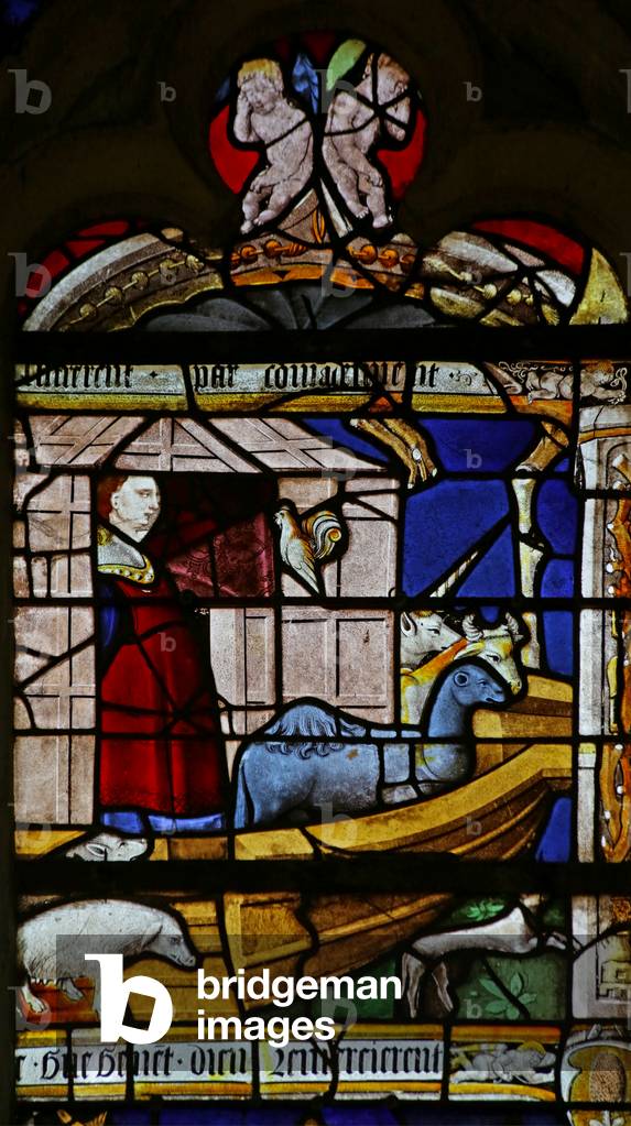 Window depicting Noah and the Ark: fabulous animals and the ark (stained glass)