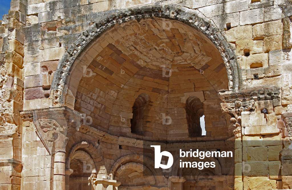 The polygonal apse