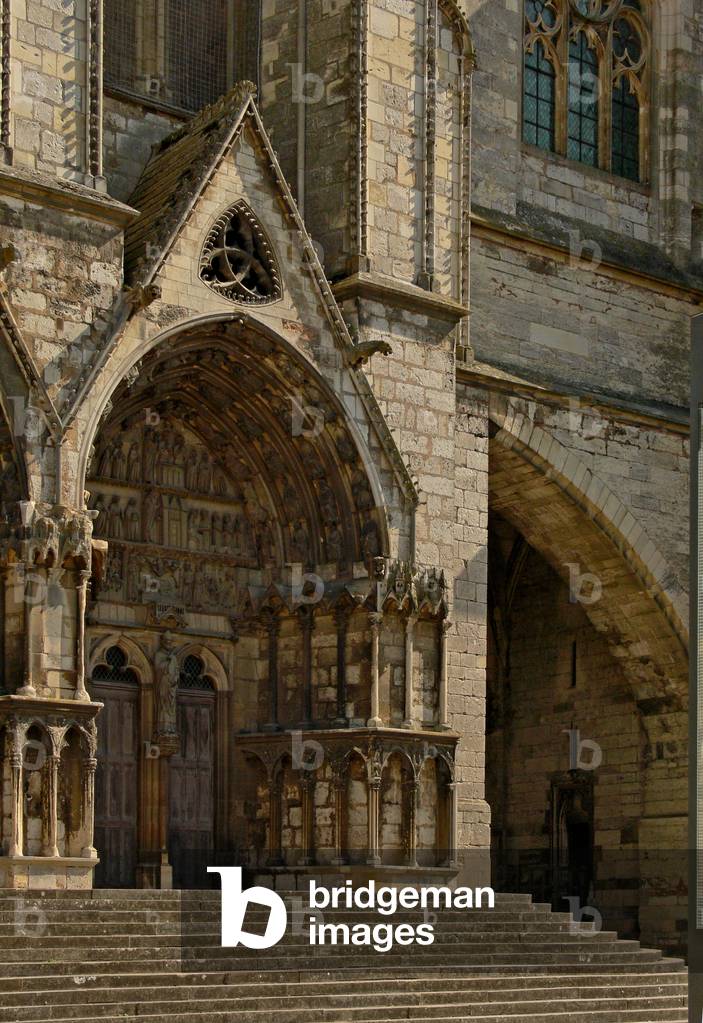 Depicting  the southern door in the west façade