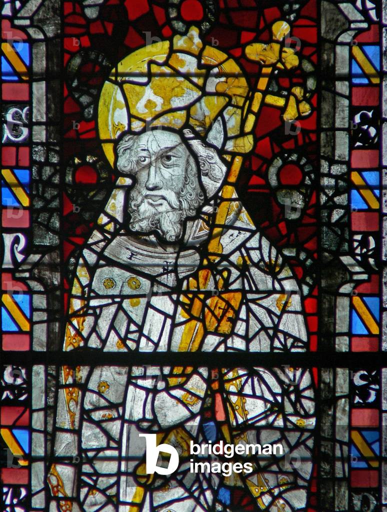 Window w4 depicting St Peter (stained glass)