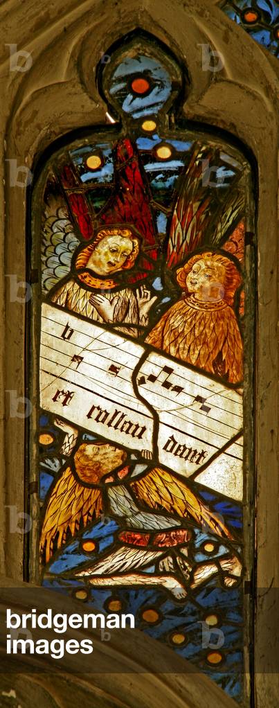 Window n2 depicting the angelic choir with musical score (stained glass)