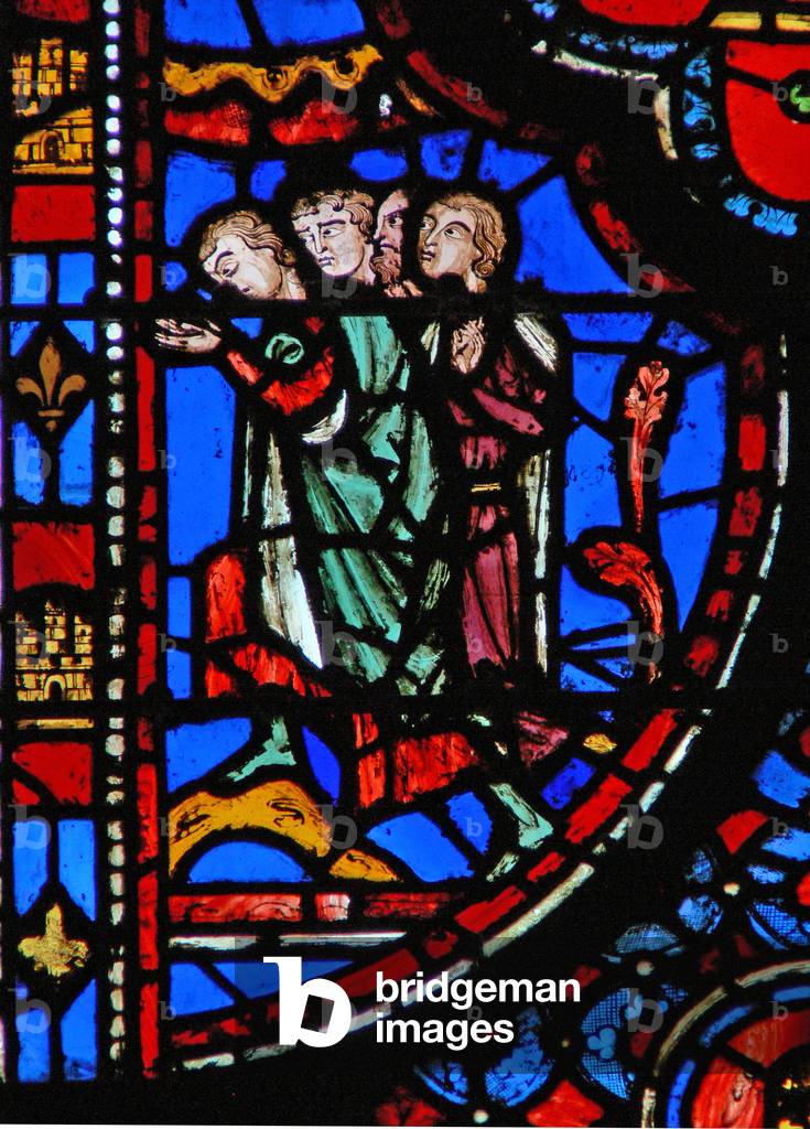 Window w13  the crowd before Haman Esth III 2 (stained glass)
