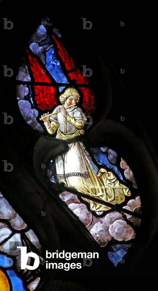 Window w12 depicting an angelic musician (stained glass)