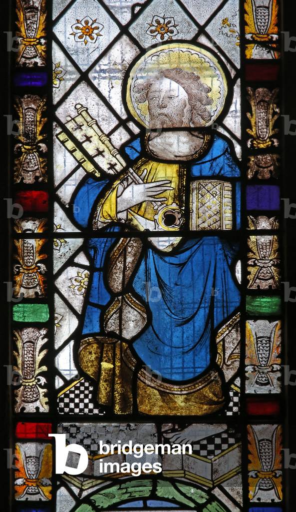 Window n5 depicting St Peter (modern?) (stained glass)