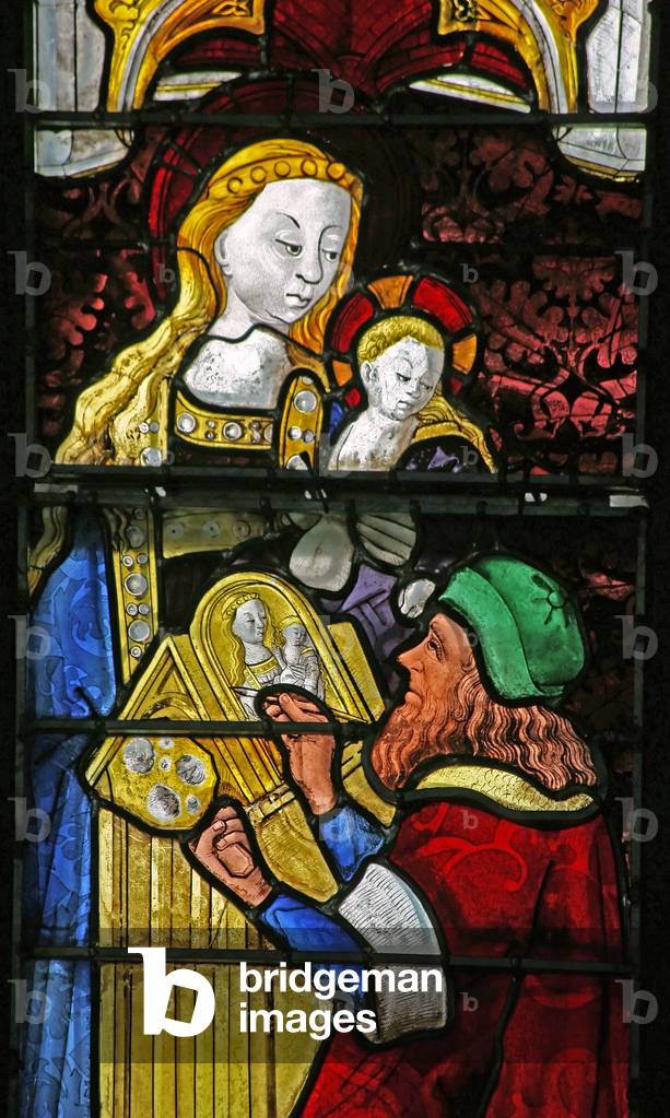 Window w4 depicting St Luke painting the Virgin Mary (stained glass)