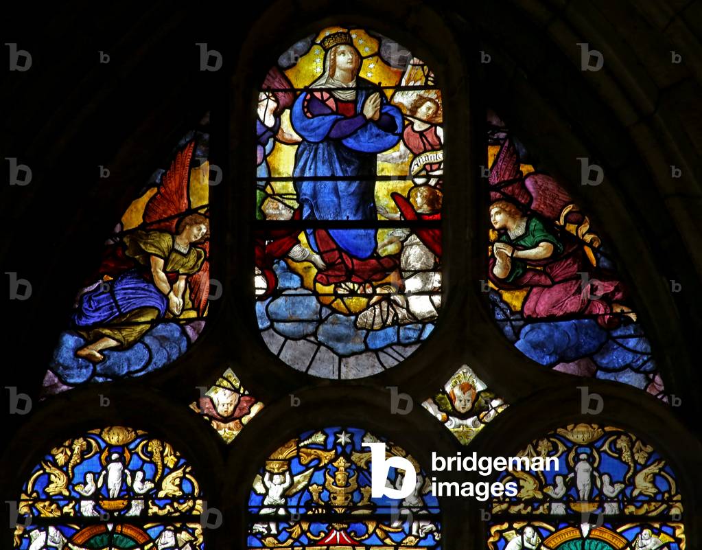 Window w19 depicting the Assumption of the Virgin Mary (stained glass)