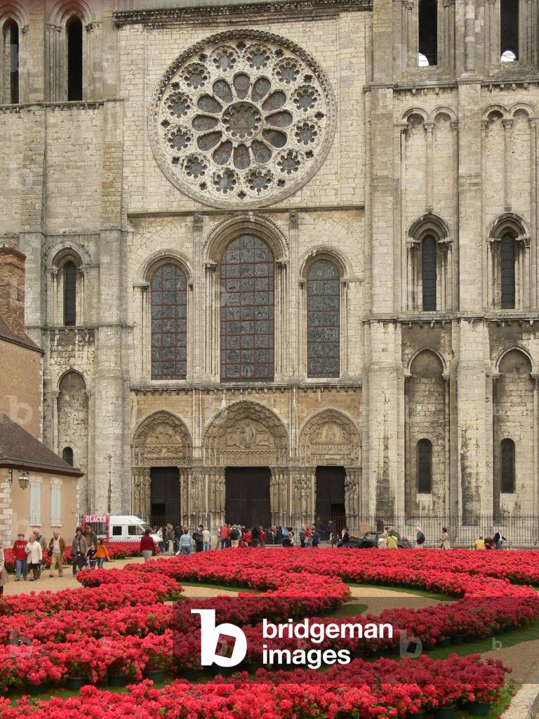 A view of the west façade