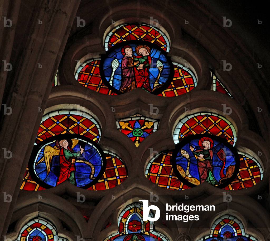 Window w203 depicting the Annunciation (stained glass)