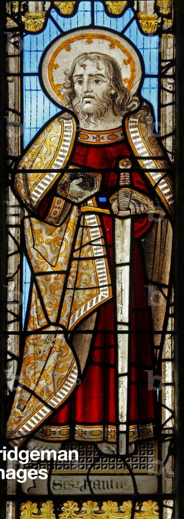 Window s7 depicting St Paul (stained glass)