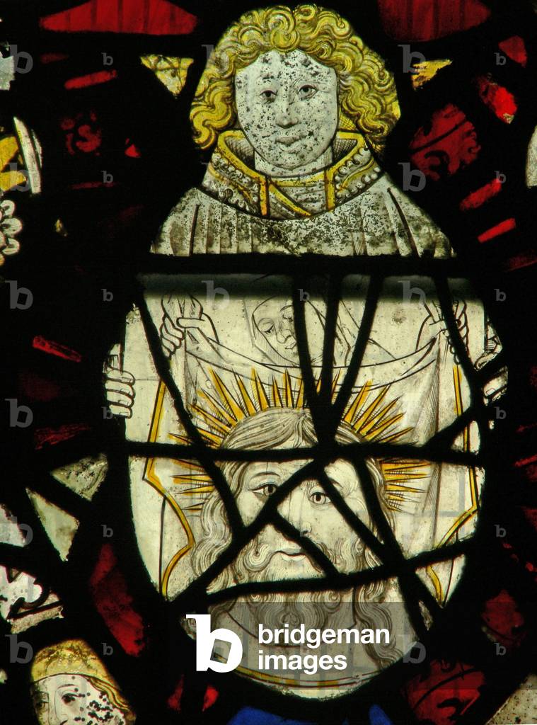 Window S4 depicting an angel holding Veronica' veil with an image of Christ's head (stained glass)
