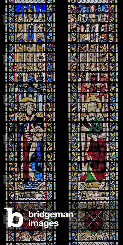Window w71 depicting St Peter and St Paul (stained glass)