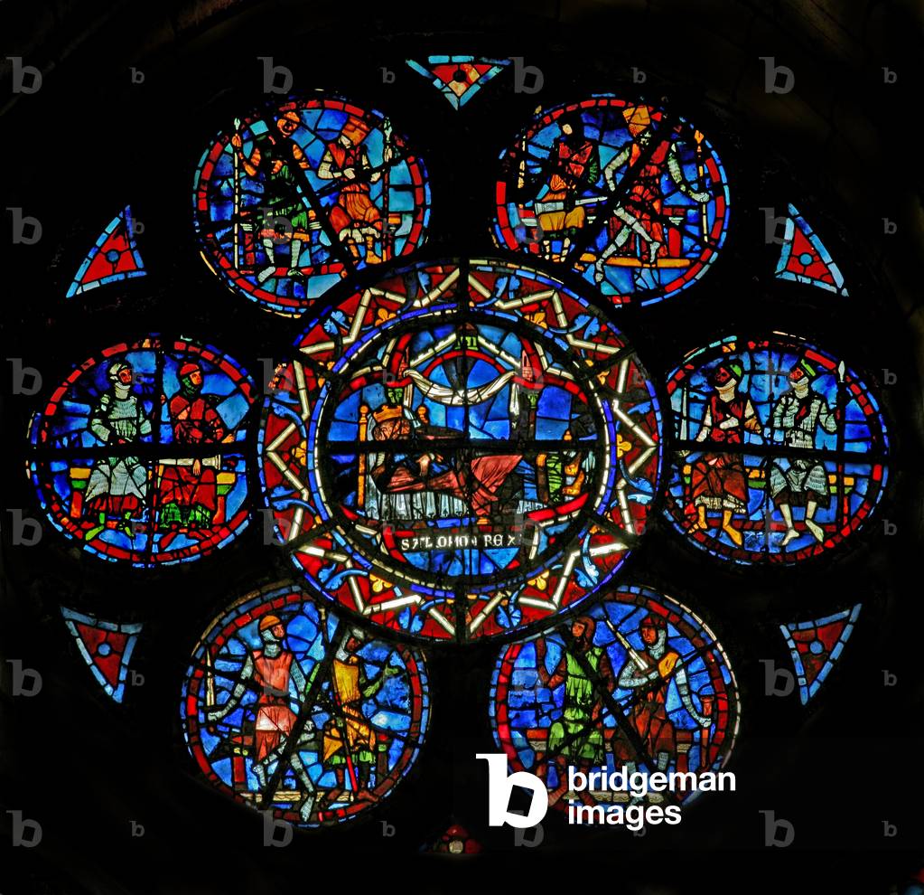 Window w121 depicting Solomon surrounded by knights (stained glass)