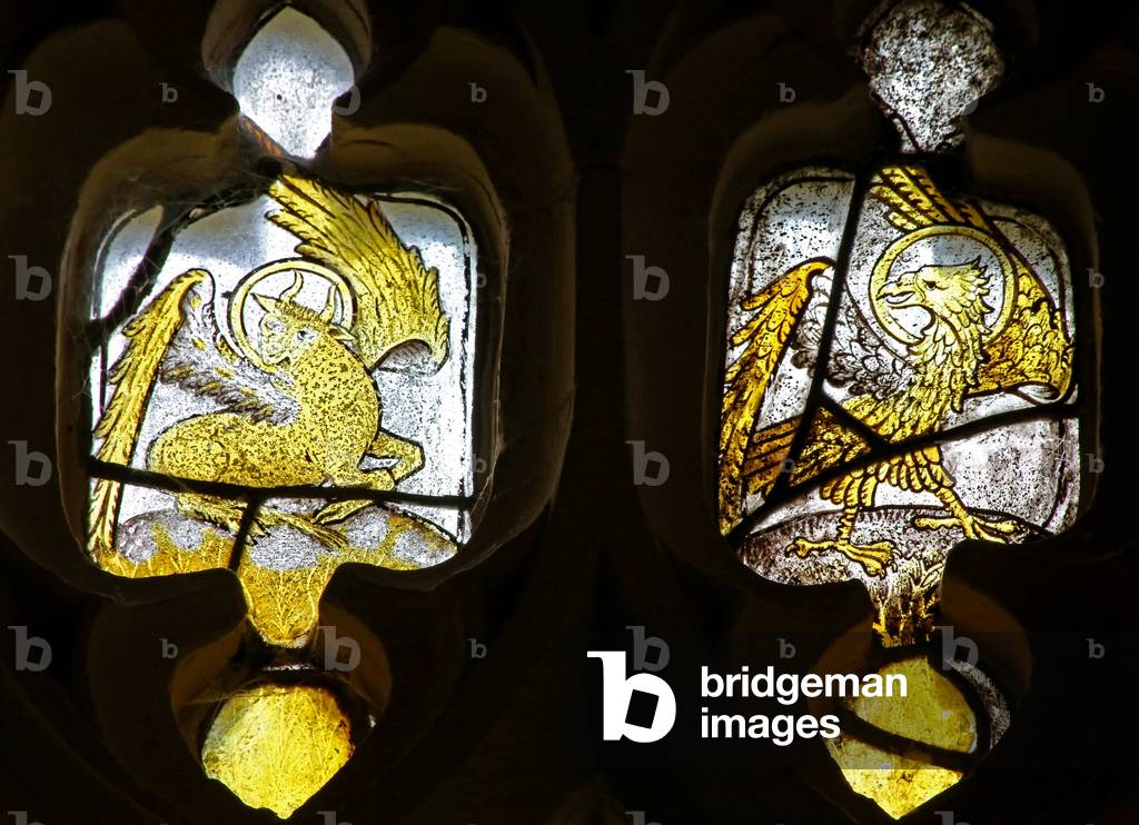 Window n2 depicting Evangelists symbols - St Luke's bull and St John's eagle (stained glass)