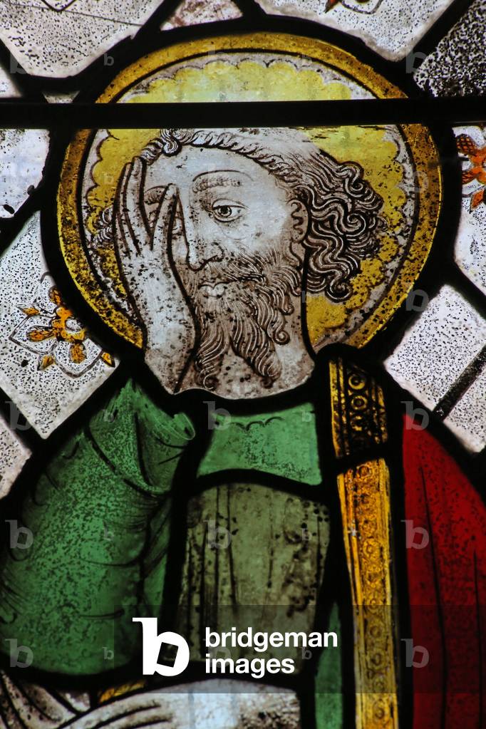 Window n4 depicting St Paul (stained glass)