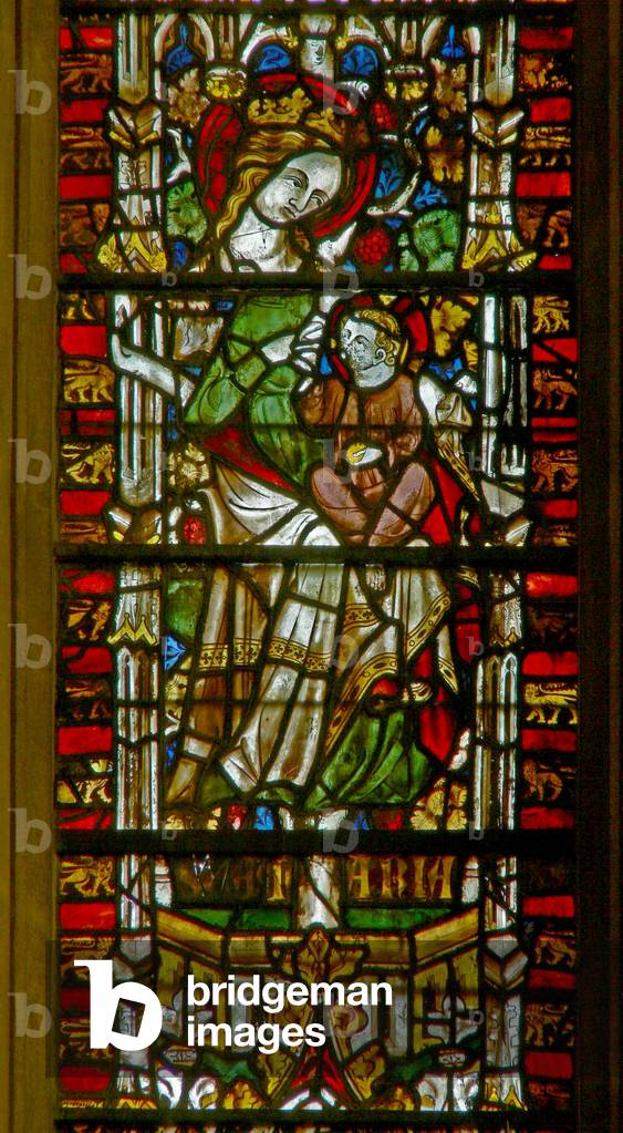 Window E1 depicting the Virgin Mary (stained glass)