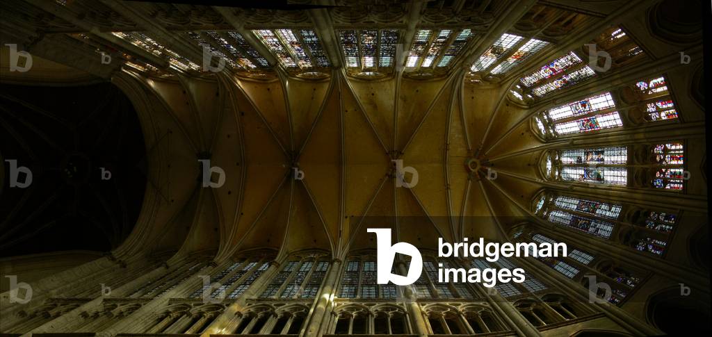 Depicting the vaults over the choir