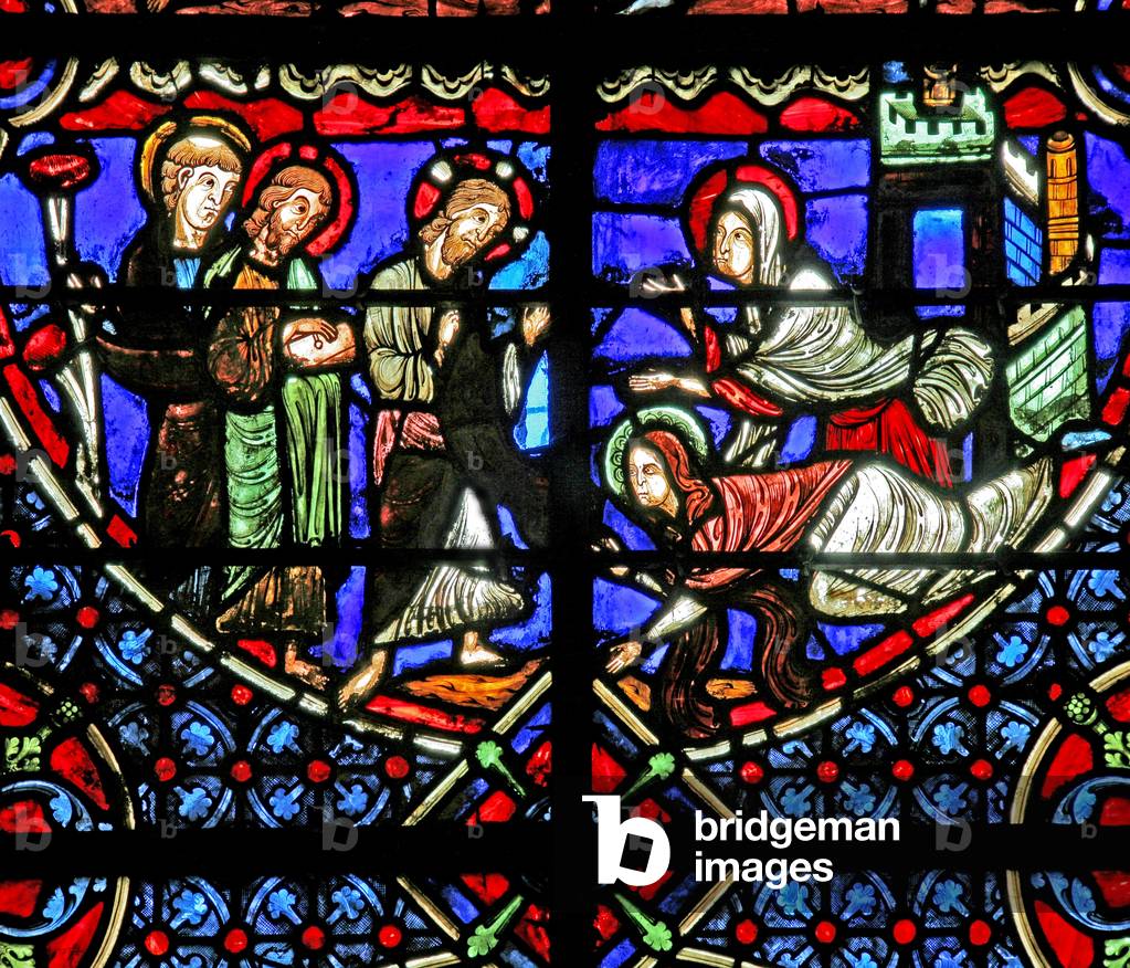Window w4 depicting Martha and Mary with Christ (stained glass)