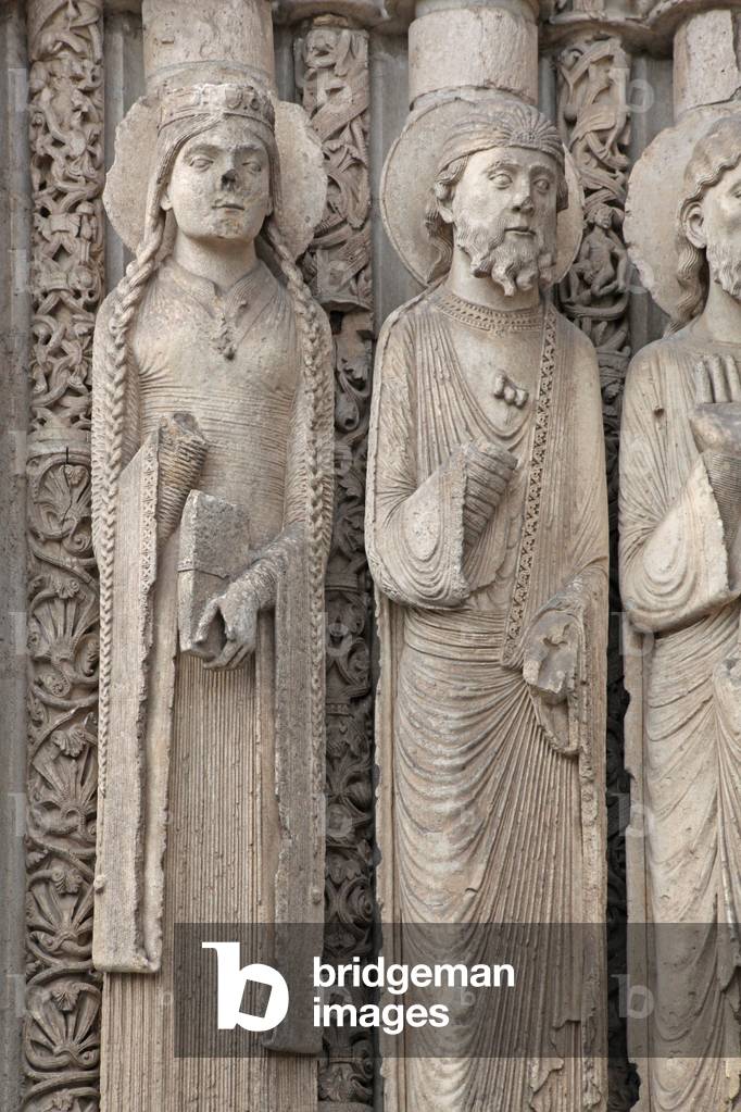 Chartres, Cathedral: West portal, central bay, left hand figures (photo)